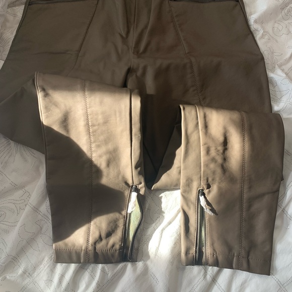 NWT- Faux leather skinny cigarette pants - Picture 3 of 5